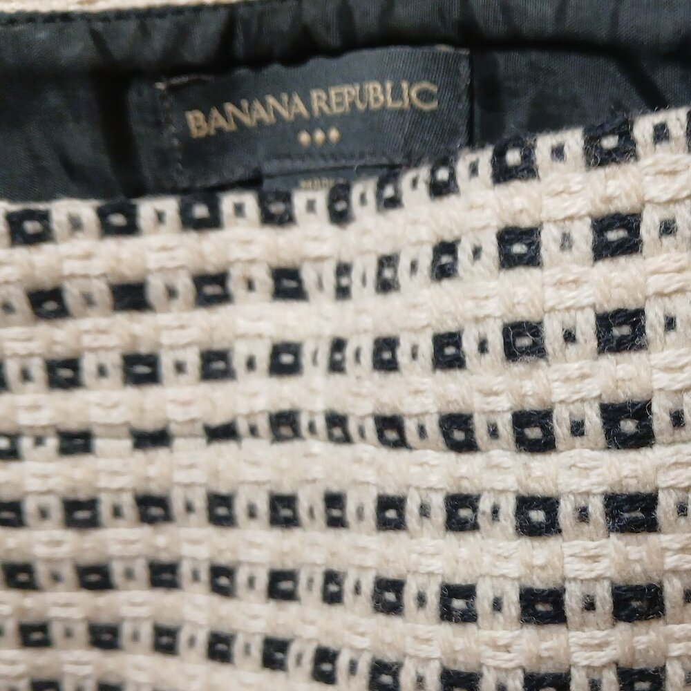 BANANA REPUBLIC Black/Cream Wool Tweed Pencil Career Skirt -Like New - Picture 5 of 5